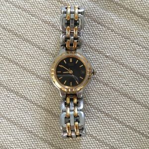Women’s Seiko Quartz Two-Tone Watch 25.4 mm Face